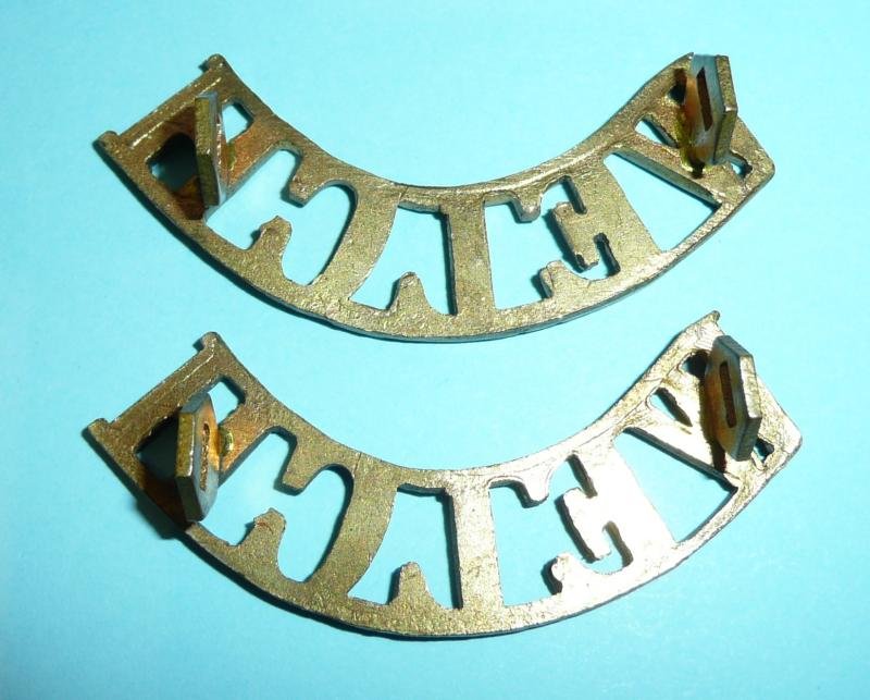 Welch Regiment Other Ranks Matched Pair of Brass Shoulder Titles — image 2