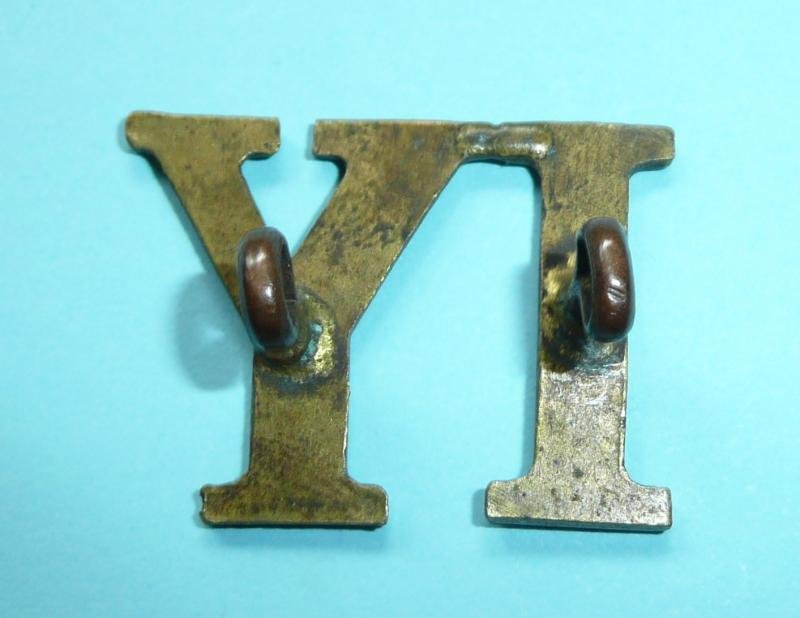 Boer War Vintage Large IY Slouch Hat Brass Cap Badge / Shoulder Title — image 3