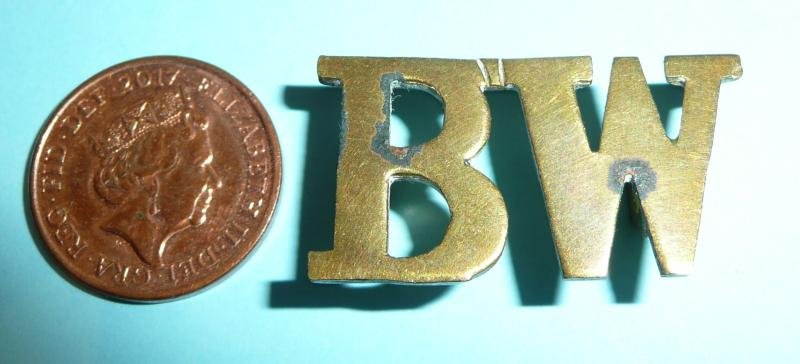 BW Barrack Warden Large Brass Cap Badge, Collar Badge & Shoulder Title — image 2