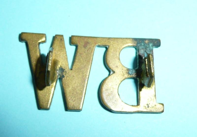 BW Barrack Warden Large Brass Cap Badge, Collar Badge & Shoulder Title — image 3