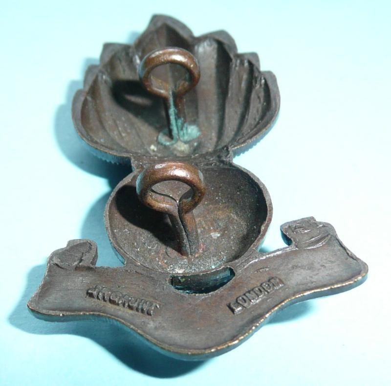 Middle East - Artillery of the Jordanian Arab Legion Officer's OSD Bronze Cast Collar Badge - Arabic Script - Gaunt London Maker — image 4