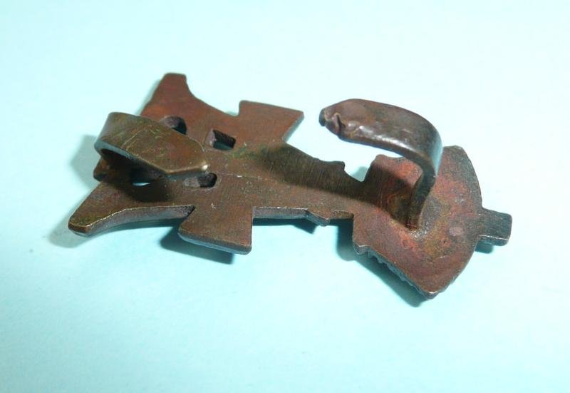 19th Royal Hussars (Queen Alexandra's Own) Officer's OSD Bronze Cap Badge - Blades — image 4