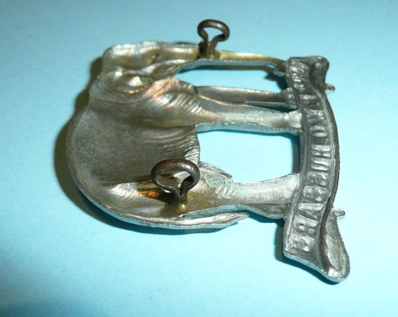 Victorian 19th PWO Hussars Single Scroll Elephant Other Ranks Cap Badge — image 3