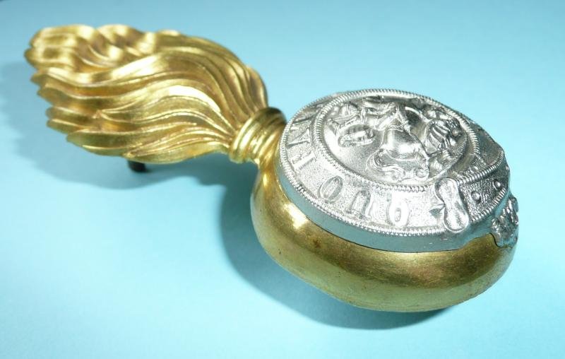 Northumberland Fusiliers Bi-metal Drummers Crossbelt Grenade — image 3