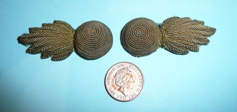Matched Pair of Royal Artillery Officer's Gold Bullion Thread Grenade Collar Badges — image 5