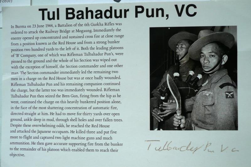 Small Collection of Four WW2 Gurkha Victoria Cross Winners 0riginal Signatures — image 5