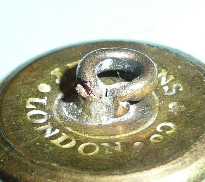 68th Light Infantry (1st Durham Light Infantry) Officer's Fire Gilt Tunic Button — image 3