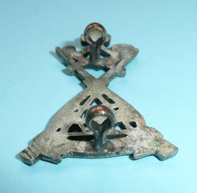 British Indian Army - 2nd Battalion 15th Punjab Regiment Cap Badge — image 4