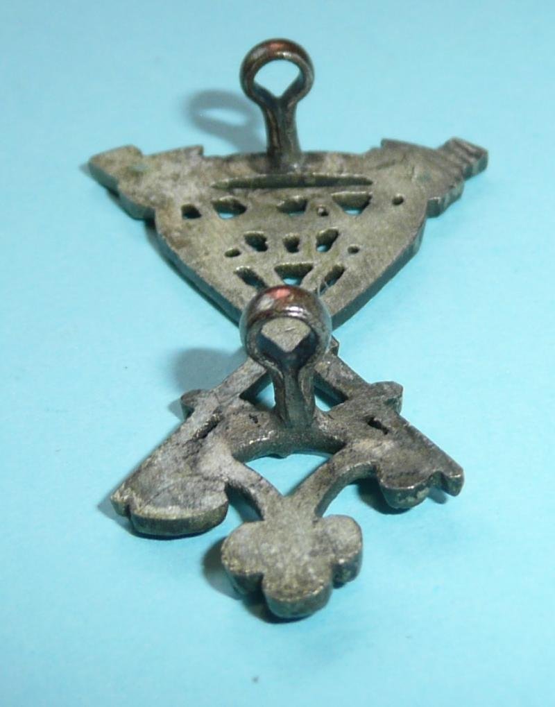 British Indian Army - 2nd Battalion 15th Punjab Regiment Cap Badge — image 5