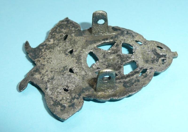 Pakistan Army - 15th Punjab Regiment Cast White Metal Cap Badge, King's Crown — image 5