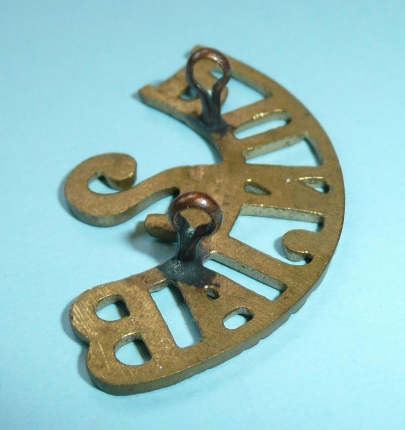 Indian Army - 2 / Punjab Regiment Brass Shoulder Title — image 3