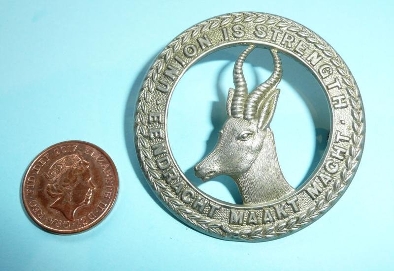 South African Scottish Infantry Regiment General Service White Metal Badge, 1916 - 1927 — image 2