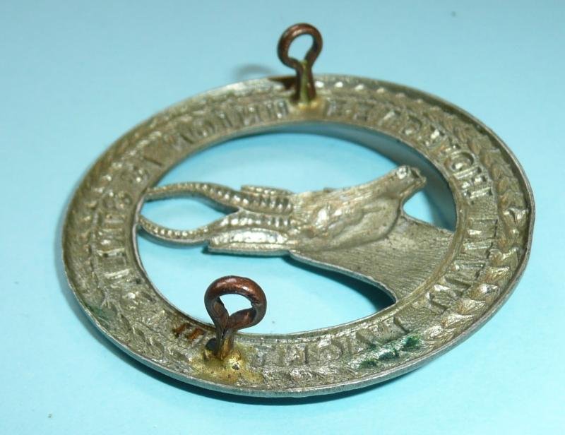 South African Scottish Infantry Regiment General Service White Metal Badge, 1916 - 1927 — image 4
