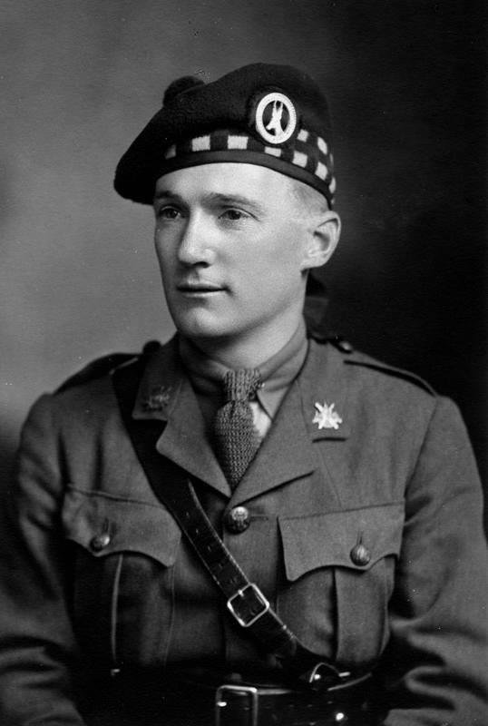 South African Scottish Infantry Regiment General Service White Metal Badge, 1916 - 1927 — image 5