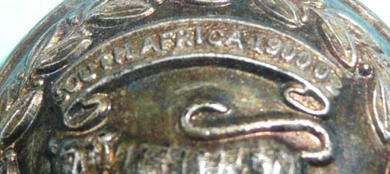 Volunteer Battalions The Leicestershire Regiment Officer's Silver Plated Large Pattern Button - South Africa Scoll — image 2