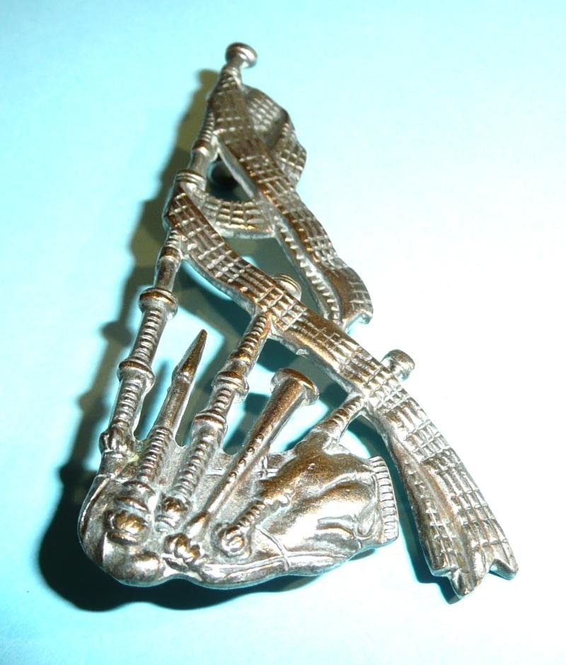 Silver Plated Pipers Proficiency Arm Badge - Three Drones — image 2