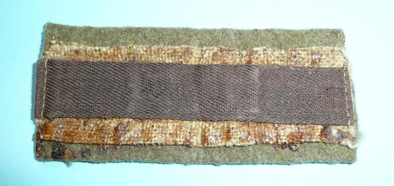 WW1 - '10H' - 10th Royal Hussars (PoW's) Woven White on Khaki Cloth Slip On Shoulder Title — image 2