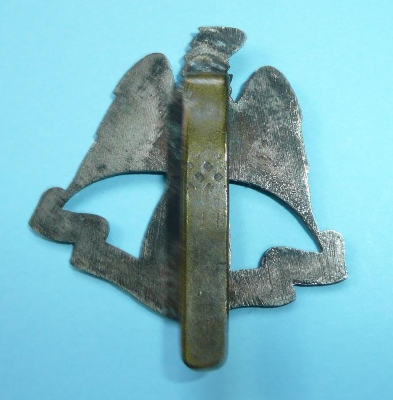 Indian Army - Brigade of Guards White Metal Cap Badge — image 2