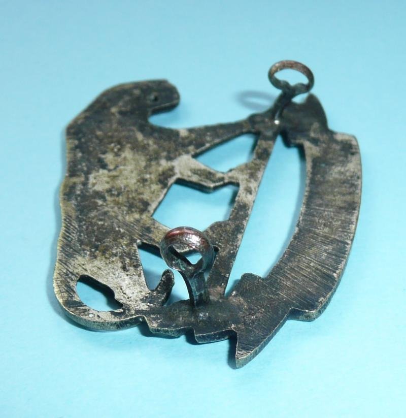 Pakistan - East Bengal Regiment White Metal Cap Badge — image 3