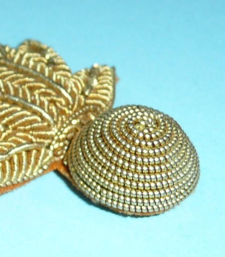 Grenadier Guards Officer's Gold Bullion Badge for Forage Cap / Side Cap — image 2