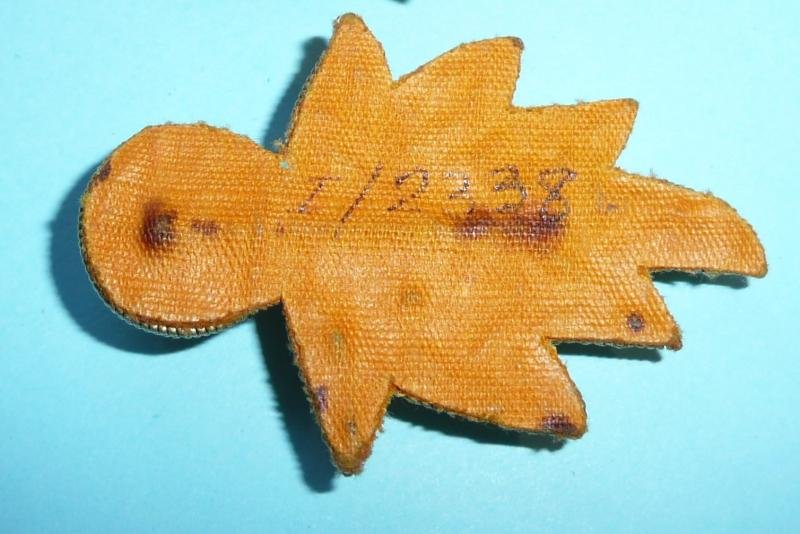 Grenadier Guards Officer's Gold Bullion Badge for Forage Cap / Side Cap — image 4