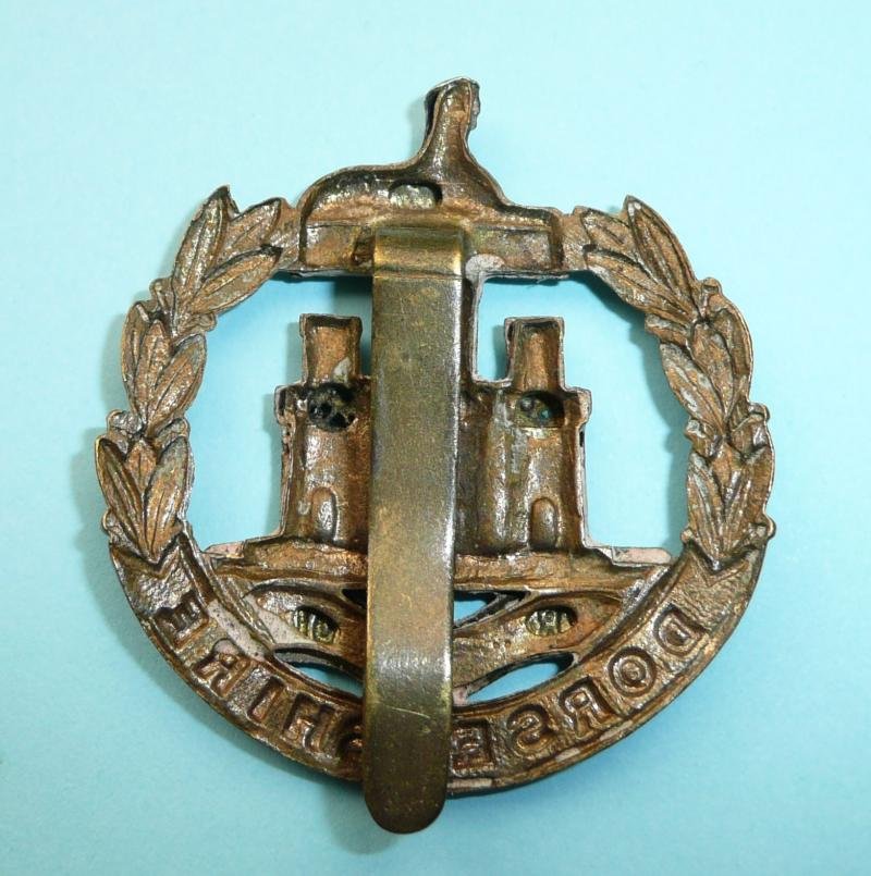 4th (Territorial Battalion) Dorset Regiment Bi Metal Cap Badge — image 3