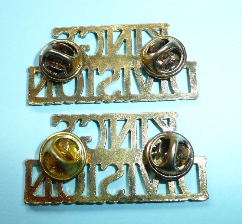 King's Division Matched Pair of Gilded Metal Shoulder Titles — image 2
