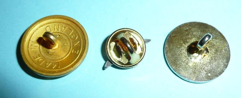 Parachute Regiment Buttons and very small OCA lapel badge — image 2