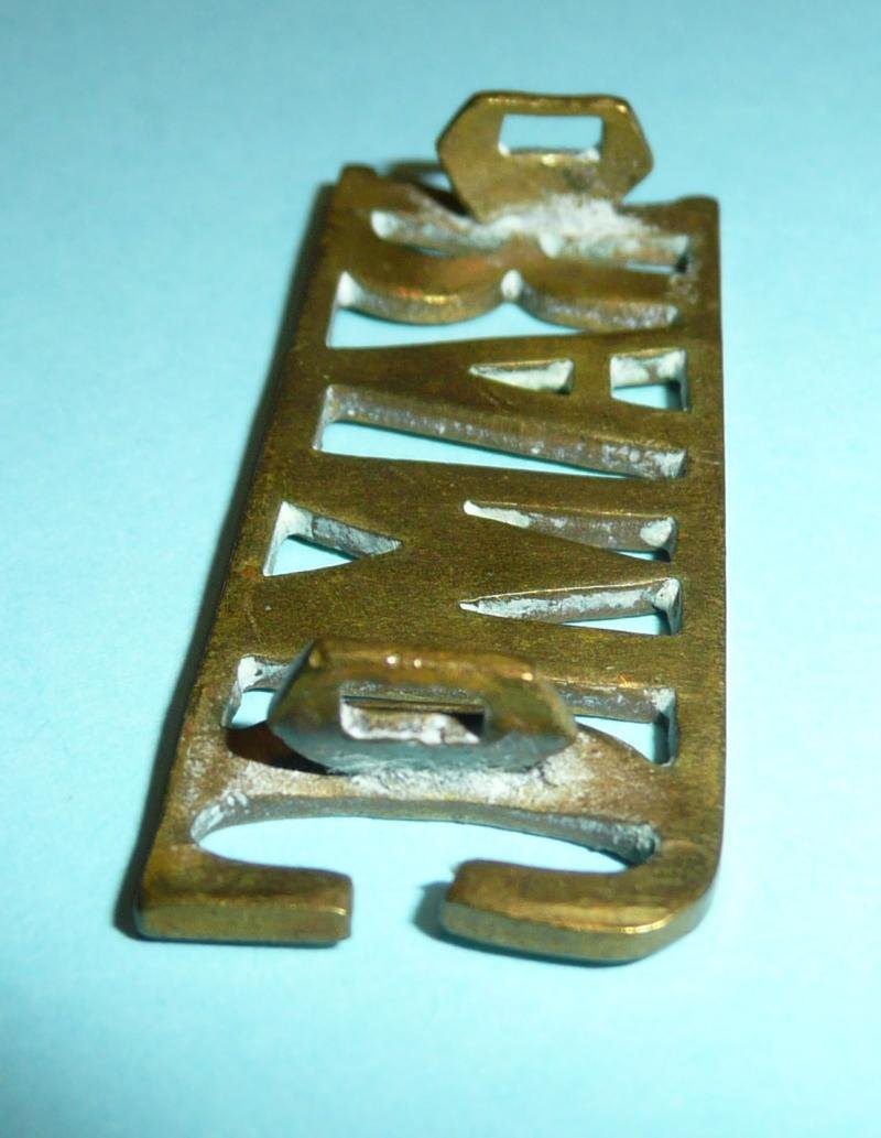 WW1 RAMC Royal Army Medical Corps Brass Shoulder Title — image 3