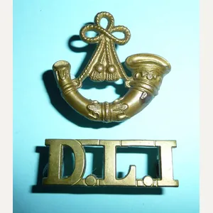 WW1 Durham Light Infantry (DLI) Two part brass Shoulder Title