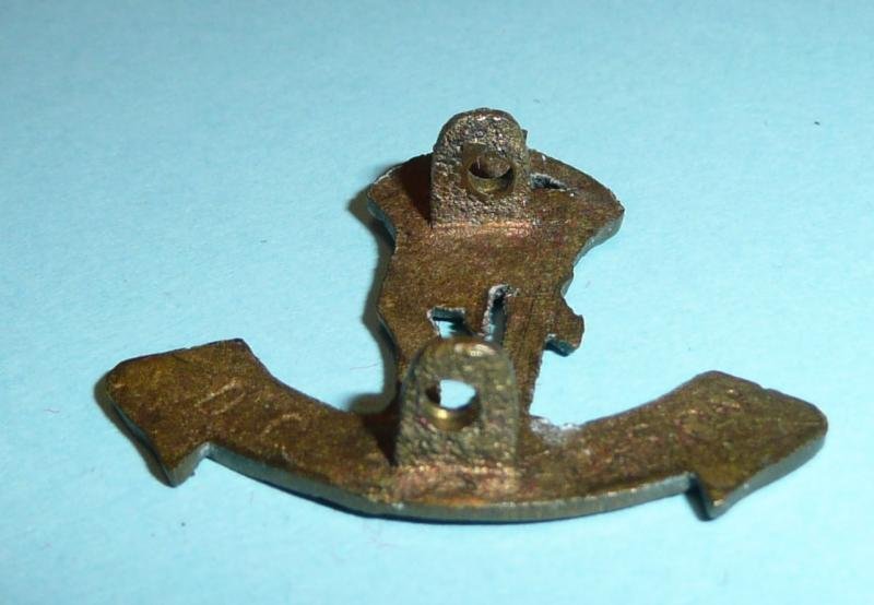 British Indian Army - 17th Dogra Regiment Other Ranks Cast Brass Cap Badge - Maker marked — image 3