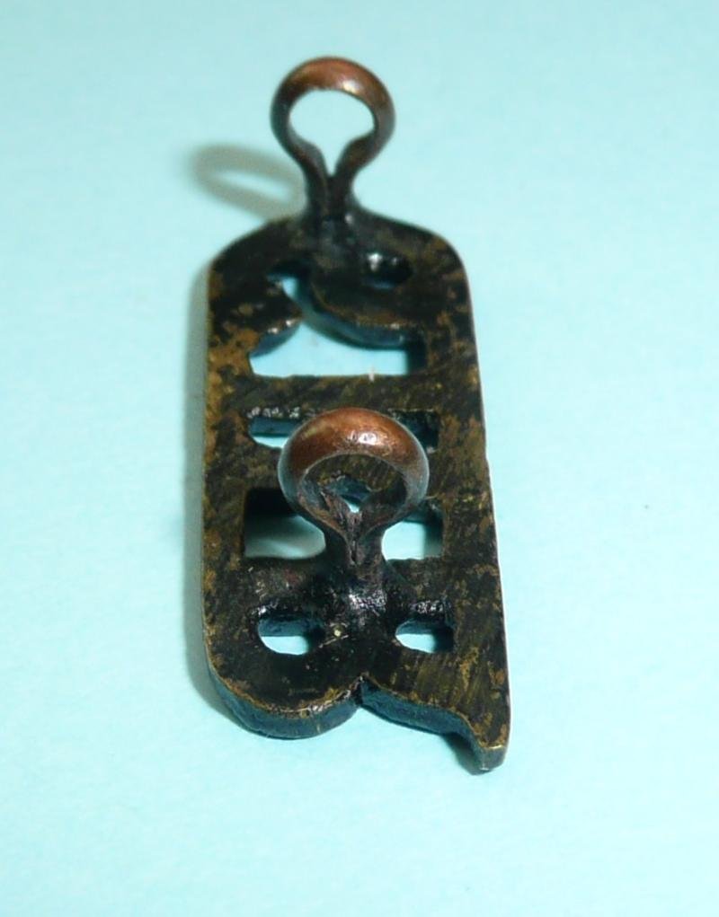 Indian Army - 6RR 6th Rajputana Rifles Blackened Brass Shoulder Title — image 3