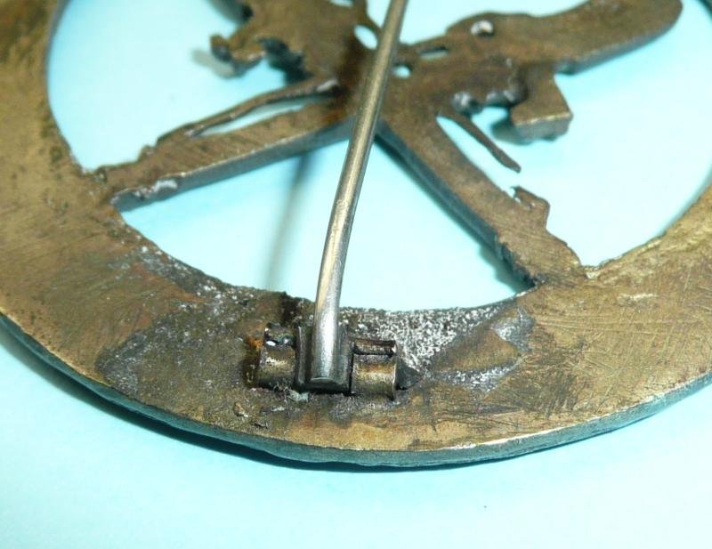 British Indian Army - Mid Victorian Bengal Native Infantry Large Cast Brass Badge - Pagri Fitting, pre 1885 — image 4