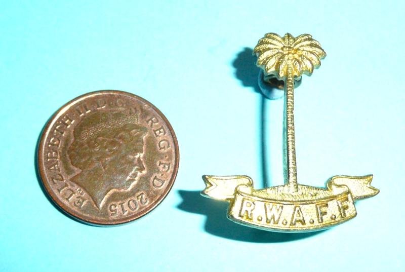 Royal West African Frontier Force (RWAFF) Officer's Gilt Collar Badge — image 2