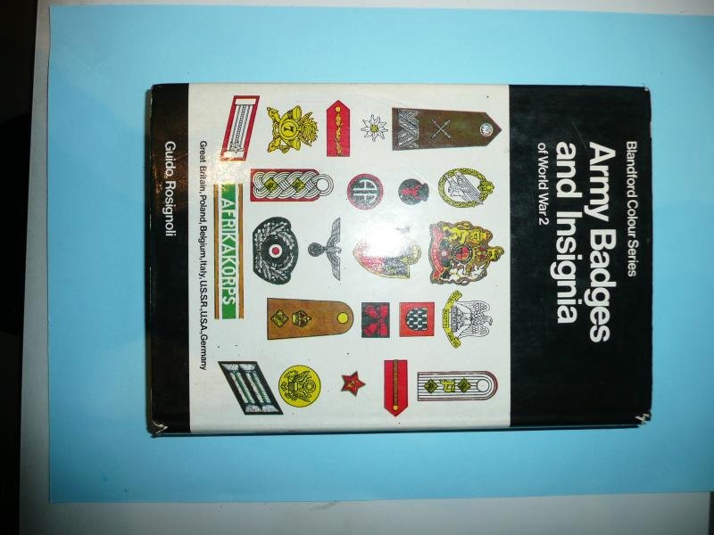 Blandford Colour Series - Army Badges and Insignia of WW2 (Book 1/ Volume 1) - Specialist Hardback Book - Guido Rosignoli — image 3