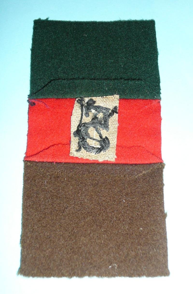 Royal Tank Regiment (RTR) / 5th Armoured Car Corps (ACC) Woven Cloth Pagri Sun Helmet Flash Badge — image 3