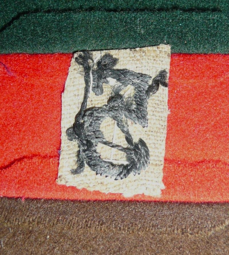 Royal Tank Regiment (RTR) / 5th Armoured Car Corps (ACC) Woven Cloth Pagri Sun Helmet Flash Badge — image 4