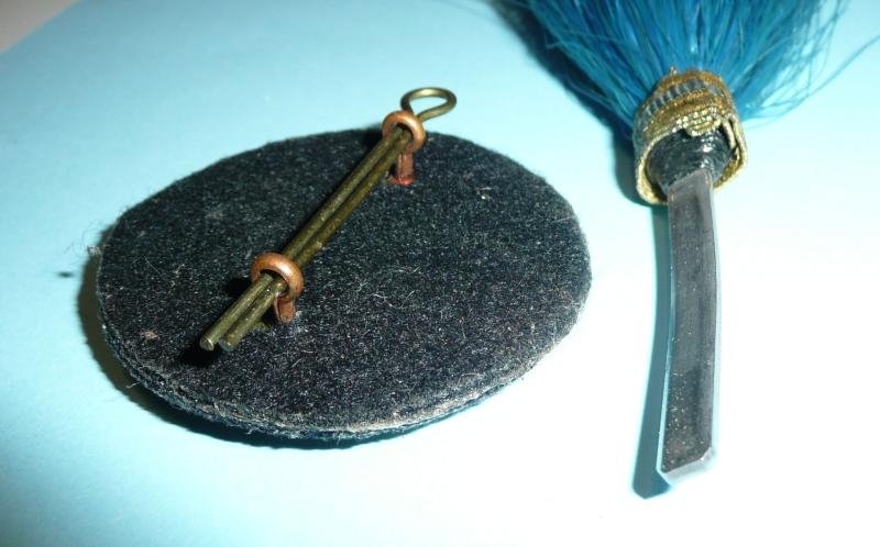 QE2 Royal Air Force RAF Musicians Full Dress Embroidered Busby Cap Badge and Plume — image 2