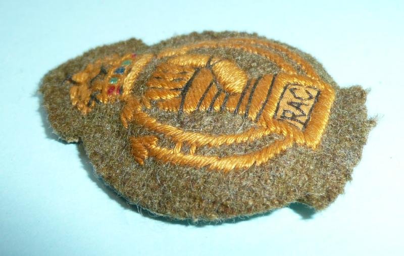 Royal Armoured Corps (RAC) Arm Badge — image 3