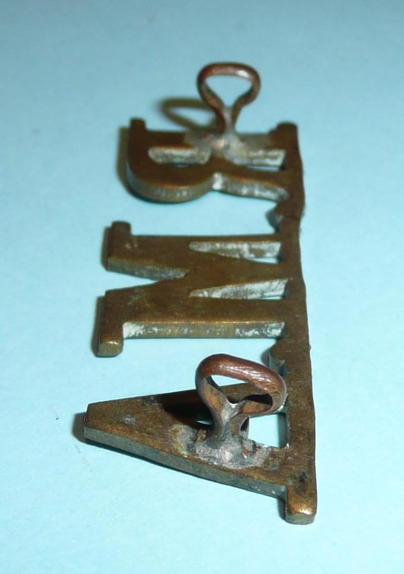 WW1 RMA Royal Marine Artillery Other Ranks Brass Metal Shoulder Title — image 3