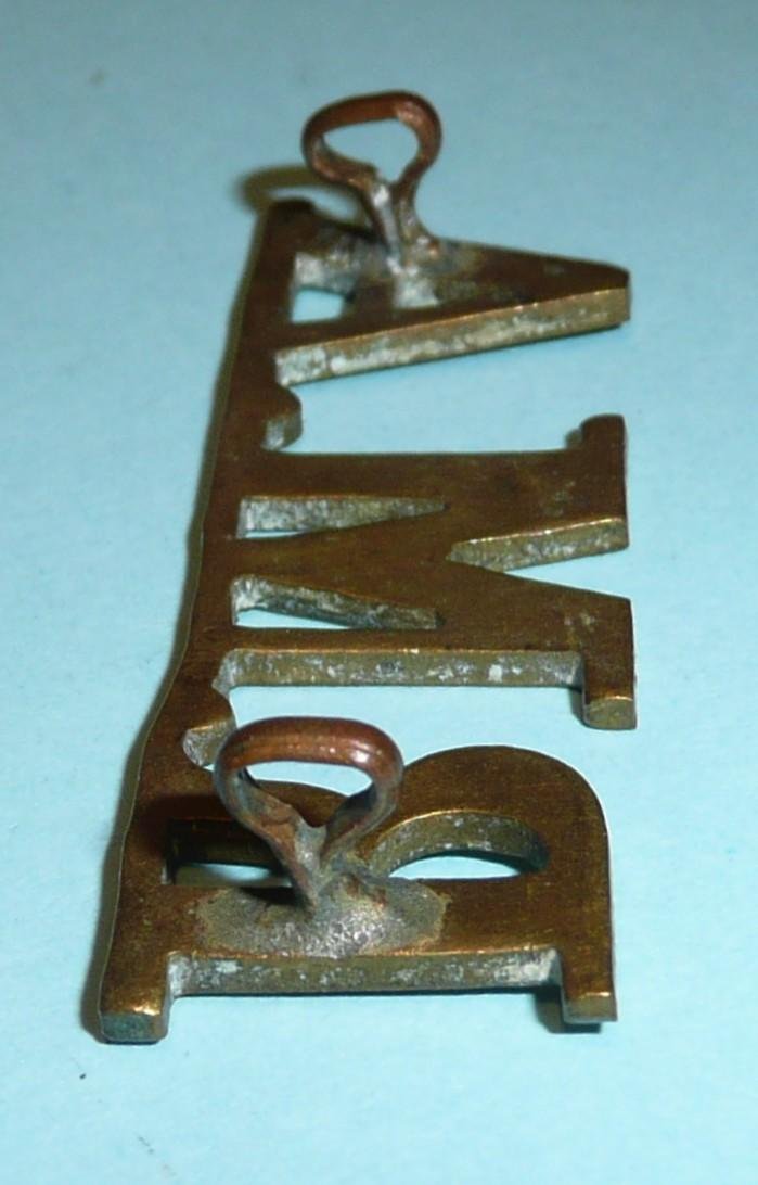 WW1 RMA Royal Marine Artillery Other Ranks Brass Metal Shoulder Title — image 4