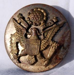 US Army Enlisted Man's Visor Cape Badge