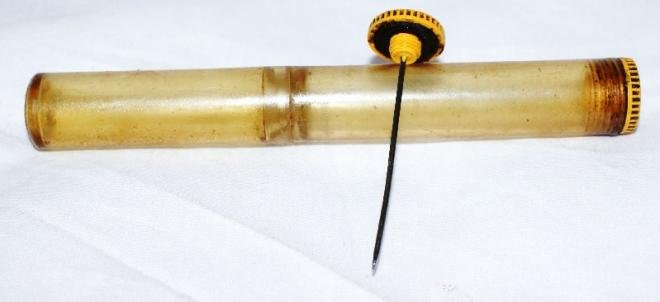 Garand Plastic Oil Bottle with Pullthrough and Brass Wire Brush — image 2