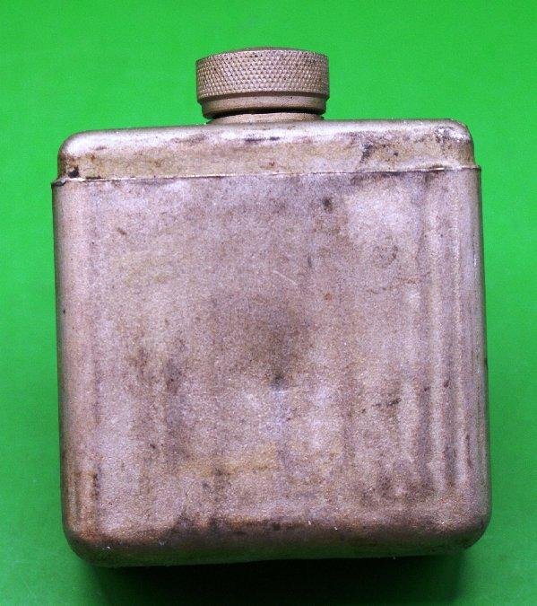 Bren Metal Oil Bottle. — image 2