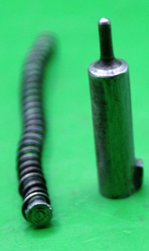 Browning 1910 / 1922 .32cal Pin with Spring and Guide. — image 3