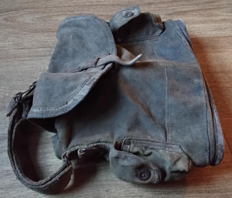WWII French Army Respirator Canvas Bag — image 3