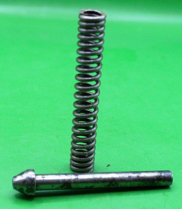 Bren Piston Post and Spring. — image 2