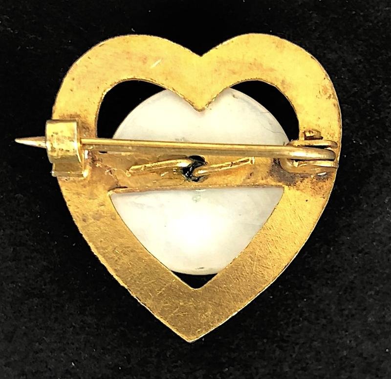 Royal Marines Mother of Pearl gilt heart sweetheart brooch — image 2