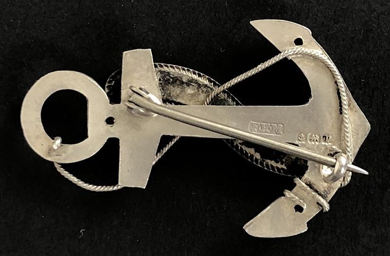 Royal Navy HMS Tiger 1916 silver anchor pin badge — image 2