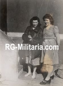Original WW2 Belgian Press Photo - Belgian and French female …